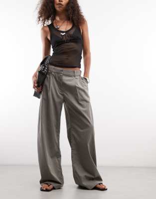 Weekday Dara Low Waist Wide Leg Pants With Front Pleats In Gray