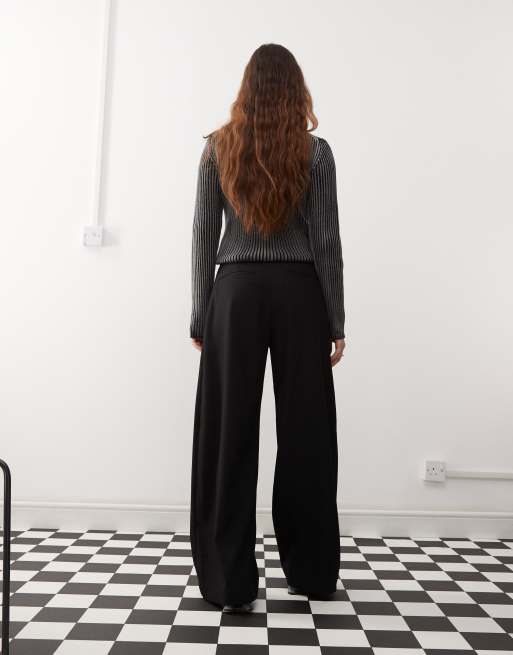 Weekday Dara low waist wide leg trousers with front pleats in black, 3 of 5