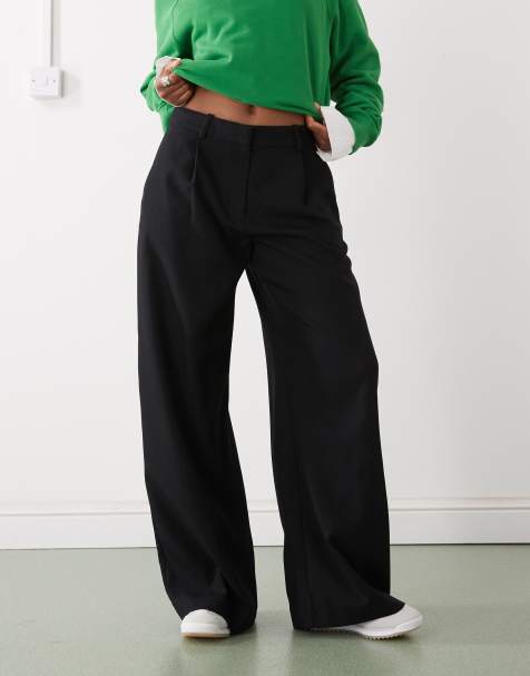 Weekday Dara low waist wide leg trousers with front pleats in black - view 1