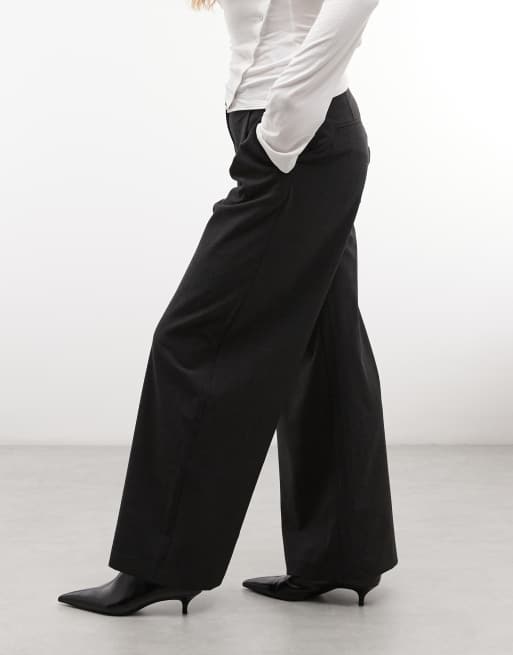 Weekday Dara low waist wide leg trousers with front pleats in dark grey check, 2 of 5