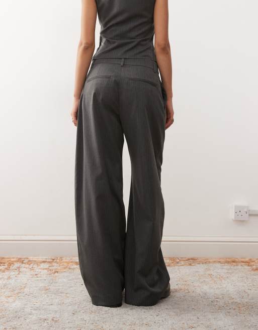 Weekday Dara low waist wide leg trousers with front pleats in grey melange herringbone, 4 of 5
