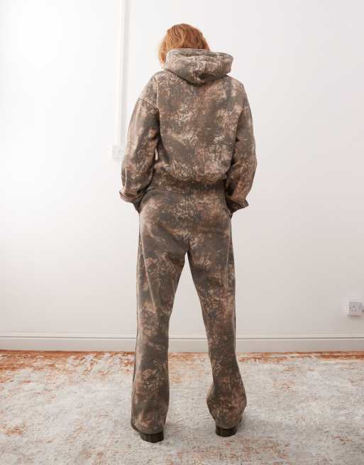 Weekday Davina co-ord oversized joggers with distressed tie dye print in khaki, 4 of 5