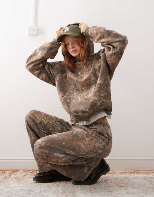 Weekday Davina oversized trackies with distressed tie dye print in khaki (part of a set), 2 of 5