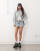 Thumbnail 1 van 5