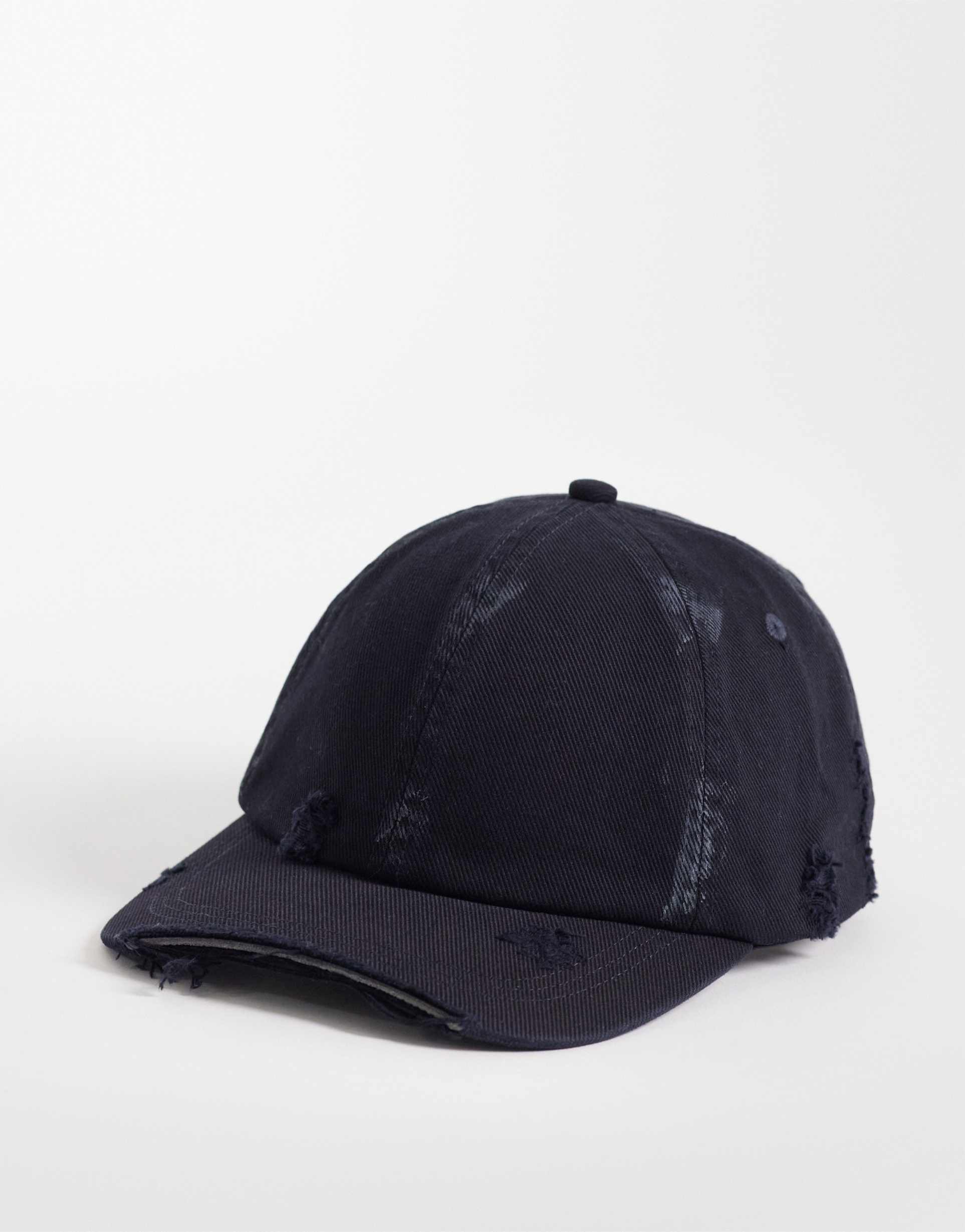 weekday distressed cap in washed black