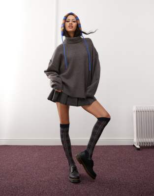 Dita wool turtle neck sweater in mole melange-Brown