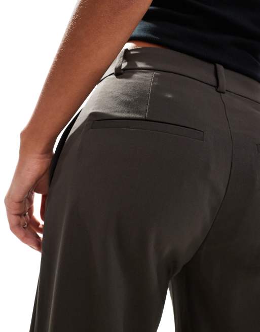 Weekday – Drew – Gråmelerade, slouchy byxor med veck framtill och medelhög midja, 2 av 5