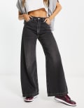[Weekday] Weekday Duchess low rise baggy fit jeans in anthracite black W26 Washed black