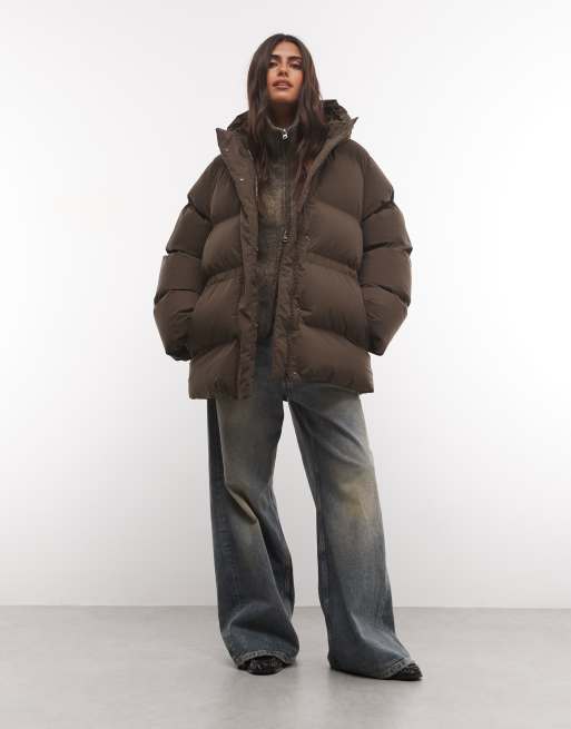 Weekday Dust cinched puffer coat with detachable hood in dark brown, 2 of 4