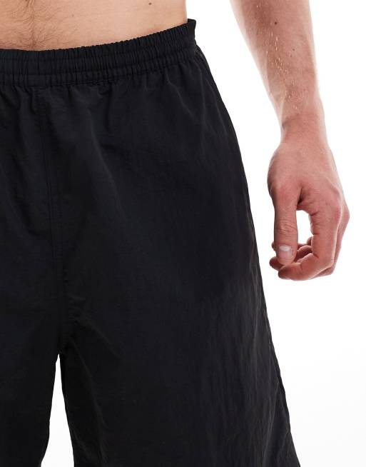 Weekday – Ed – Badeshorts in Schwarz im Skater-Stil, 4 von 4