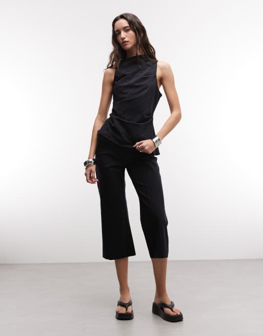 Weekday - Co-ord set van gedrapeerde gestreepte nette top en cropped elegante broek in marineblauw, 2 van 3