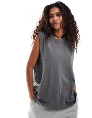 Weekday - Enzo - Mouwloze tanktop in zwart met wassing