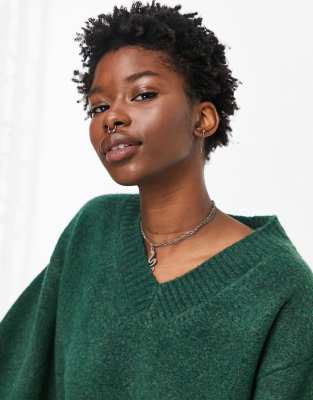 dark green v neck jumper