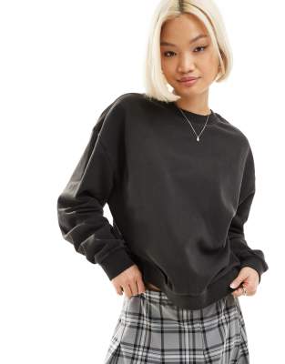 Weekday - Essence - Basic-Sweatshirt in verwaschenem Schwarz