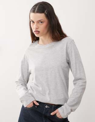 Weekday - Essence - Gråmeleret T-shirt med lange ærmer - view 1