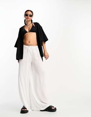 Weekday - Eva - Camicia a maniche corte nera in misto lino