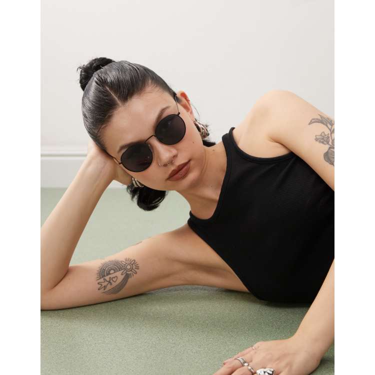 Weekday Explore Lunettes de soleil rondes Noir ASOS