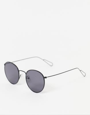 Weekday explore round store sunglasses