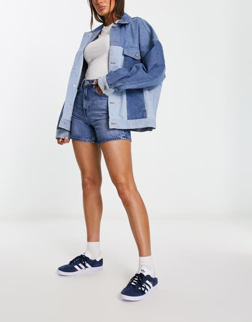 Weekday – Eya – Bermuda-Jeansshorts in harper-blauer Waschung mit hohem Bund, 4 von 4