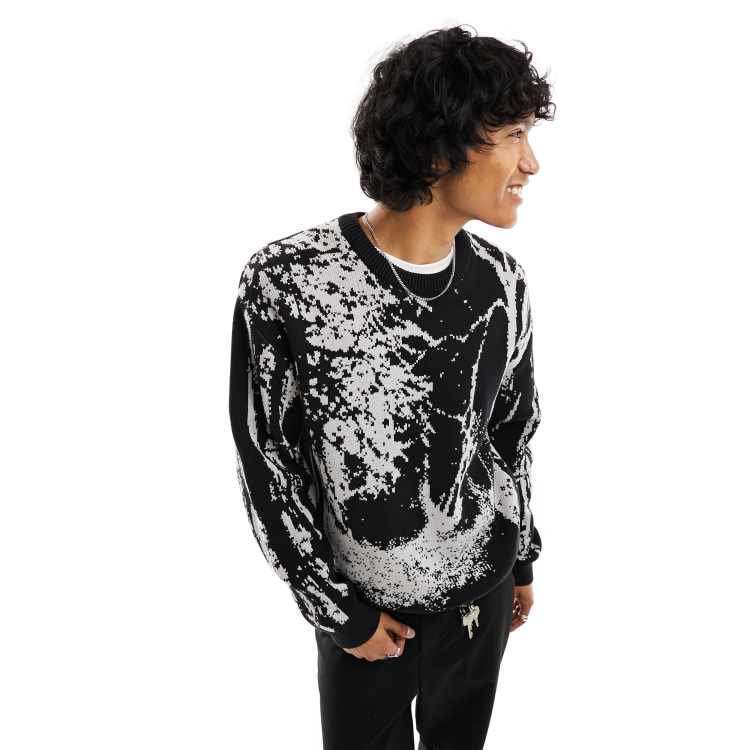 Black and discount white graphic sweatshirt