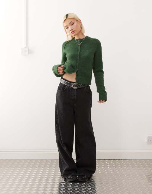 Weekday – Figurbetonte Wollmix-Strickjacke in meliertem Dunkelgrün, 2 von 4