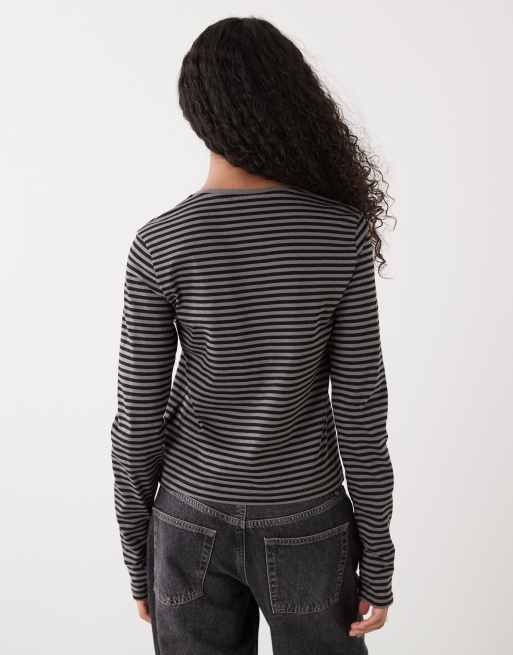 Weekday fitted long sleeve t-shirt in grey and black stripe, 3 of 4