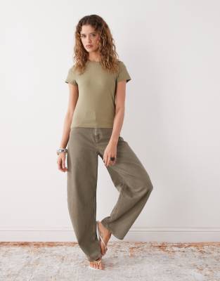 Weekday Fitted T-shirt In Green