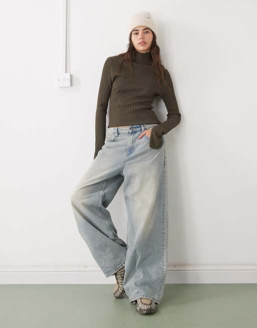 Weekday fitted turtle neck sweater in two-tone khaki green & dark brown - exclusive to ASOS, 2 of 4