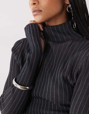 Weekday Fitted Turtleneck Sweater In Black