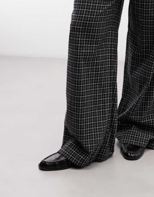 Weekday flannel pyjama bottoms in black check, 3 of 5