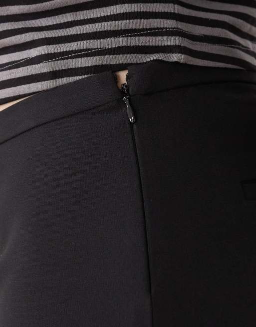Weekday - Flare-pantalon met rits aan de zijkant in zwart, 5 van 5