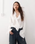 [Weekday] Weekday frill blouse with hook and eye front detail in off white XS Off-white