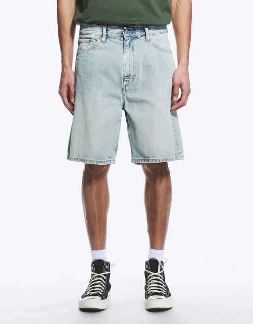Weekday Galaxy loose fit baggy denim shorts in light blue wash, 2 of 4