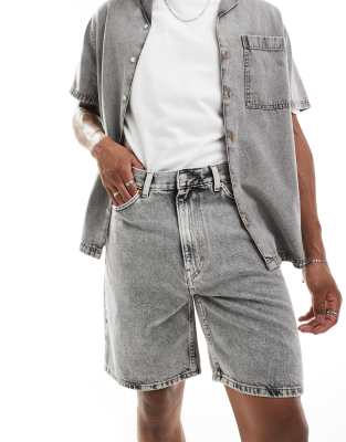 Galaxy loose fit denim shorts in gray wash