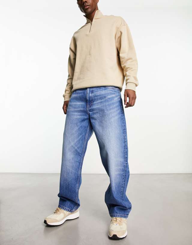 Weekday - galaxy loose fit straight leg jeans in wave blue wash