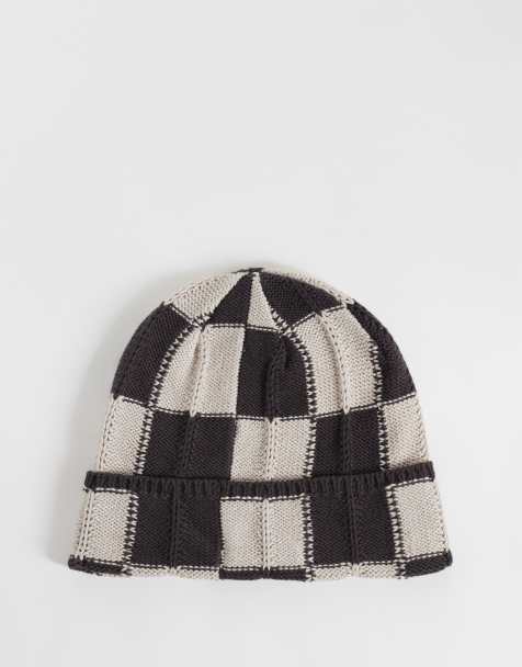 Weekday gebreide beanie in donkerbruin en gebroken wit met ruit - view 1