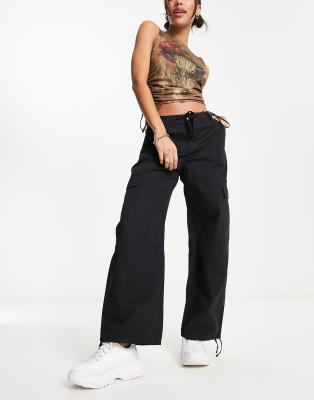 Weekday Getty Cargo Pants In Black