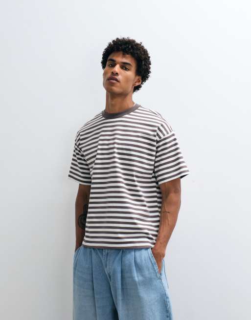 Weekday - Gråbrun og offwhite T-shirt med striber og oversized samr firkantet pasform - Kun hos ASOS, 3 af 5