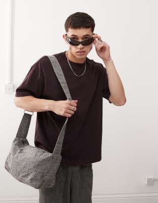 Отличная облегающая футболка бордового цвета для буднего дня