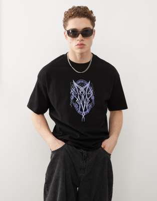 Great boxy fit t-shirt with graphic print in black