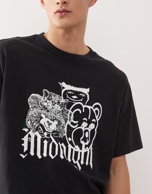 Weekday Great boxy oversized t-shirt with midnight characters graphic print in black, 5 of 5