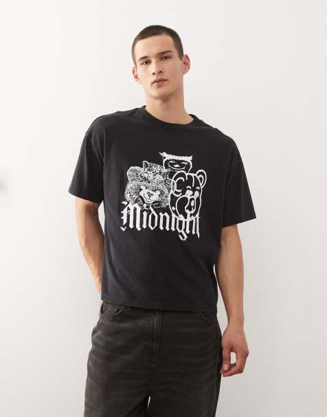 Weekday - Great - Sort T-shirt med grafisk print med 'Midninght'-karakterer i firkantet pasform - view 1