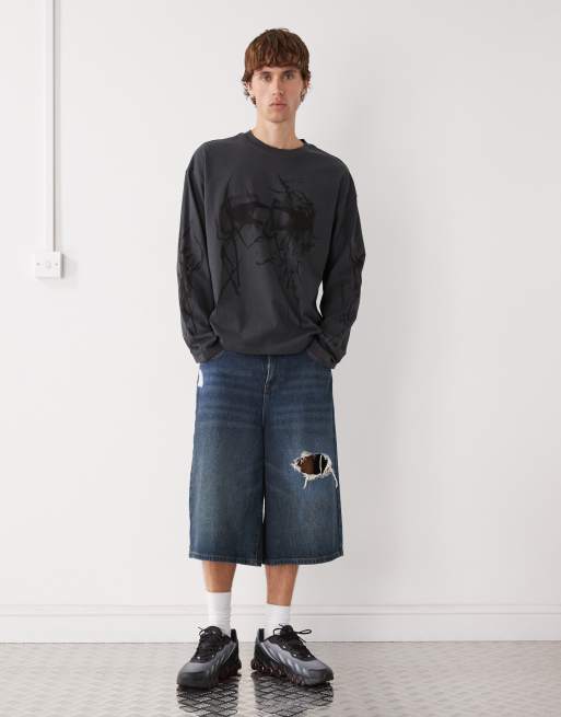 Weekday - Great - Støvet sort T-shirt med 'Big Mess'-grafik i firkantet pasform, 2 af 5