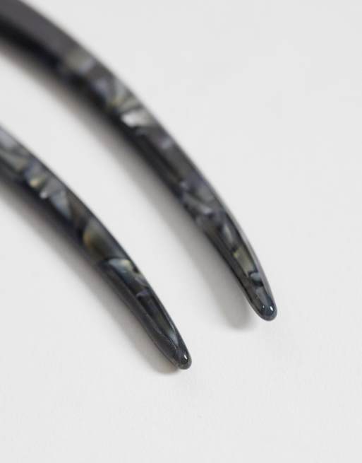 Weekday hair pin in black marble effect, 3 of 3