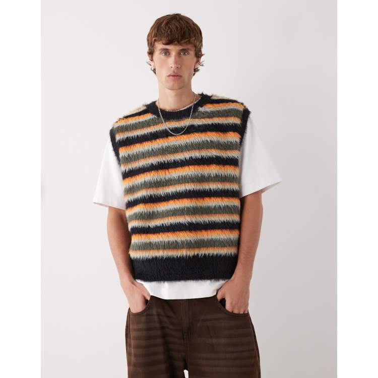 209213315-1-blackstripe?$