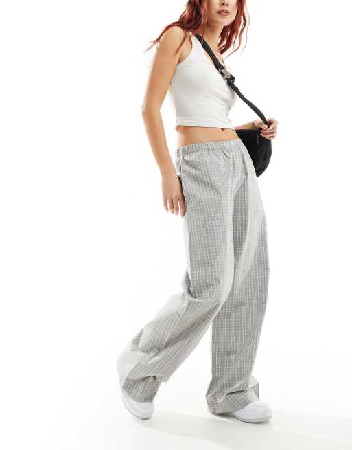 Weekday – Hanna – Beigerutiga, slouchy byxor
