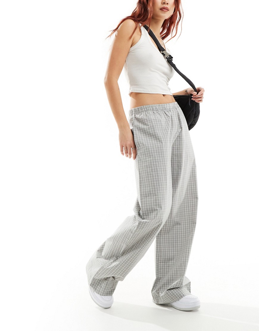 Weekday Hanna slouchy trousers in beige check-Neutral
