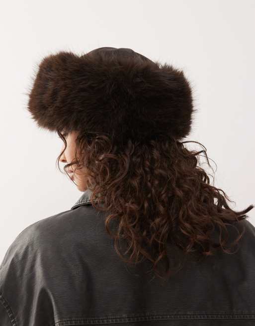 Weekday hat with faux fur trim in dark brown, 3 of 3