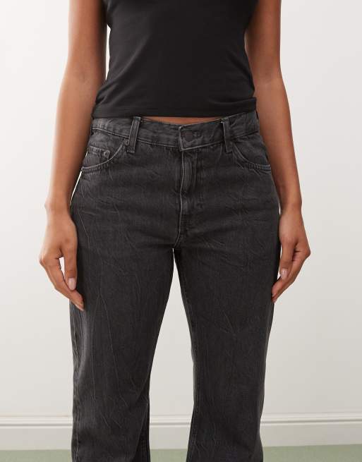 Weekday Helix low waist wide flare jeans in worn black wash, 4 of 5