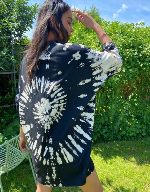 Weekday Huge cotton T-shirt dress in black swirl tie dye - MULTI, 2 of 4